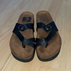 Platform sandals 🩴